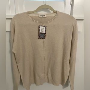 Zenana long sleeve light sweater SIZE SMALL in sand/beige